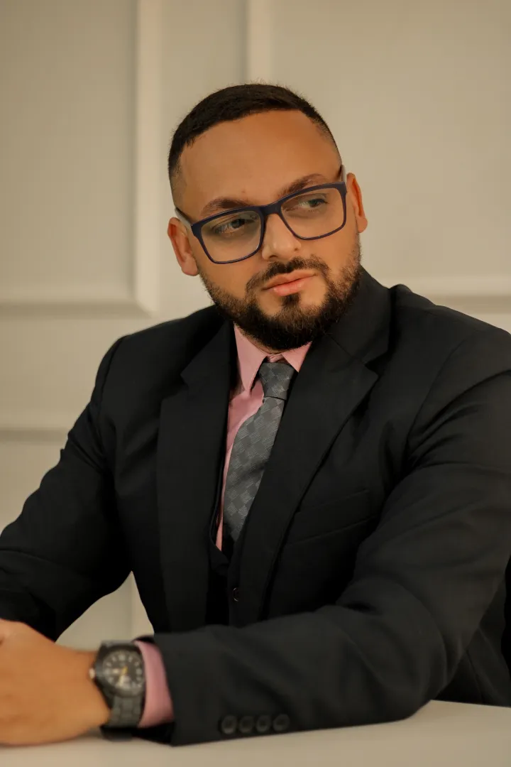 Dr. Alessandro Hora